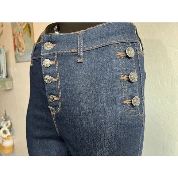 Sofia Vergara jeans Rosa curvy unique style size 4 item #146 - Picture 2 of 4
